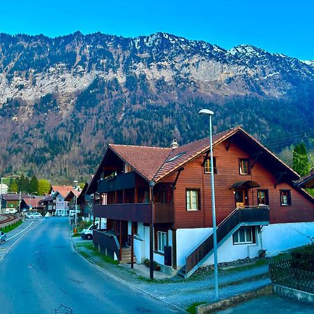 Au Bord Du Lac Därligen Kültér fotó