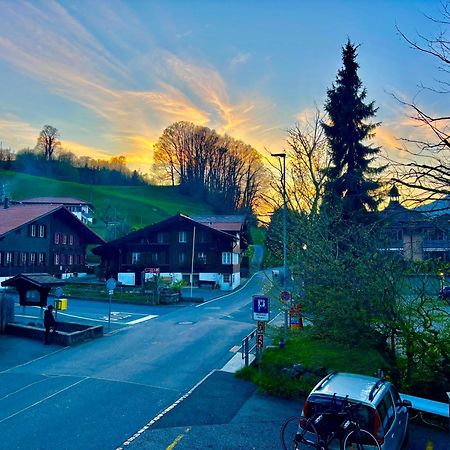 Au Bord Du Lac Därligen Kültér fotó