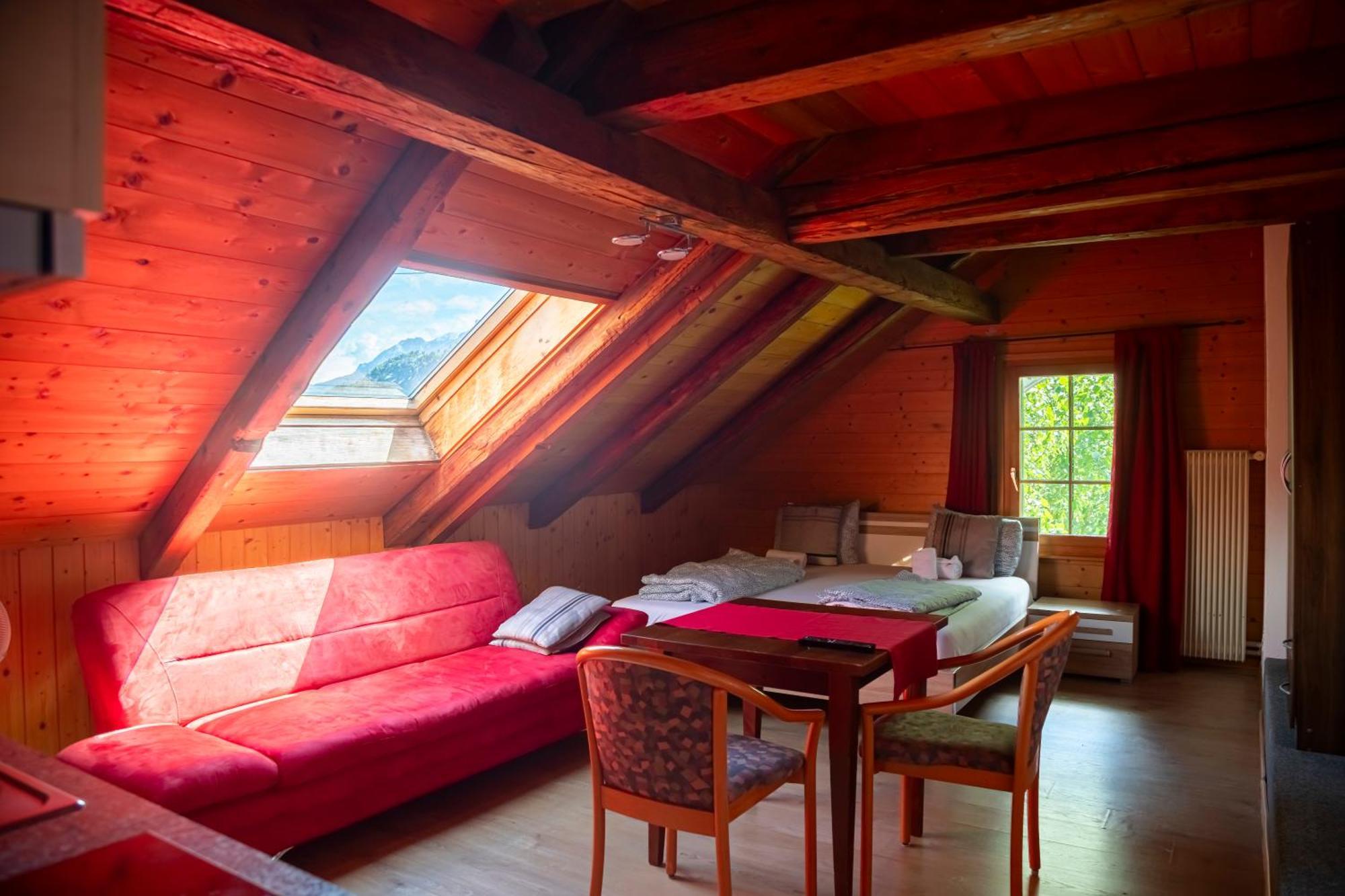 Au Bord Du Lac Därligen Kültér fotó
