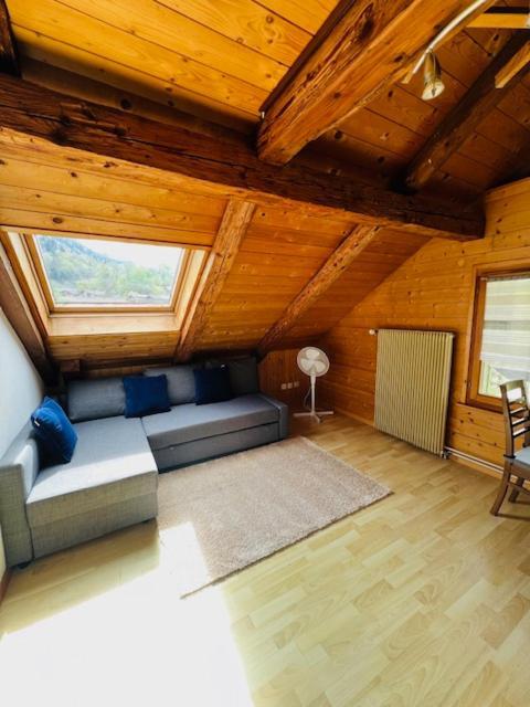 Au Bord Du Lac Därligen Kültér fotó